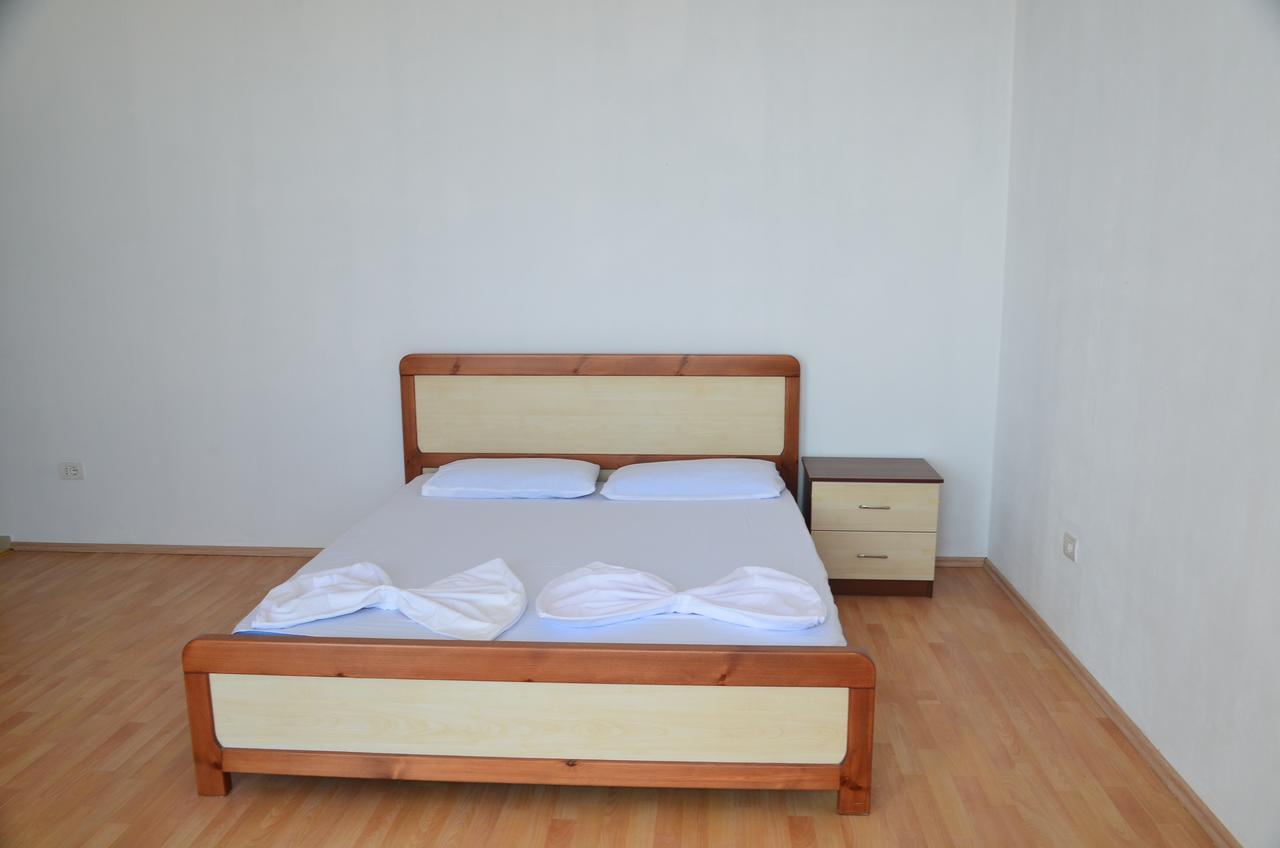 Vila Hadhri Borsh Εξωτερικό φωτογραφία